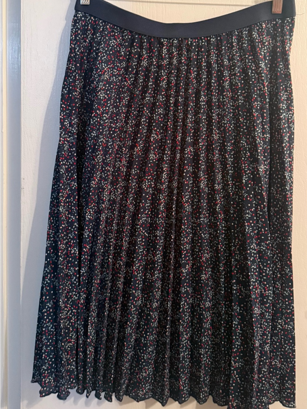 Max Studio Navy Pleated Skirt with Red & White Dot Motif